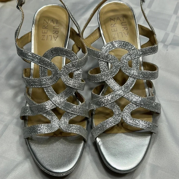 NATURALIZER heel shoes women sz 6.5 .silver glitter platform,strappy,cut outs - Picture 4 of 15